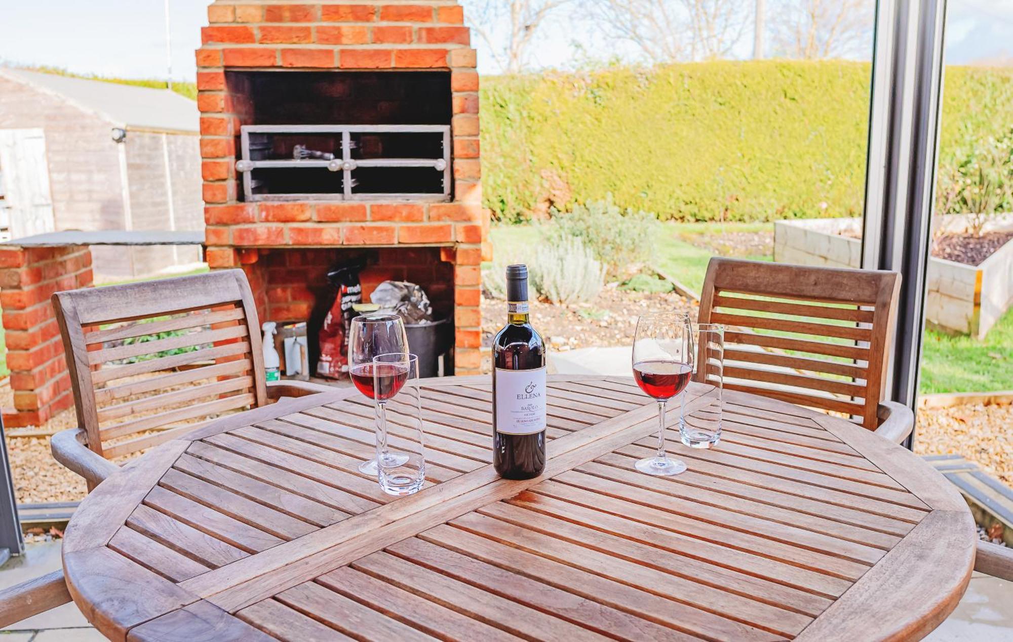 Cottage With Hot Tub - Near Cheltenham And Tewkesbury المظهر الخارجي الصورة