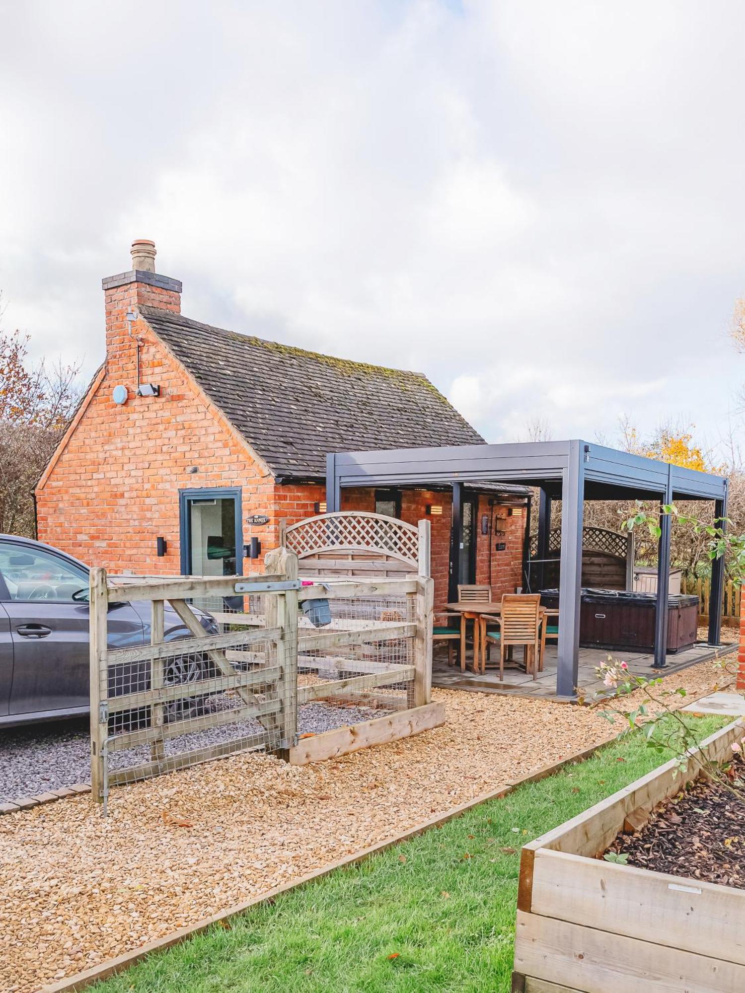 Cottage With Hot Tub - Near Cheltenham And Tewkesbury المظهر الخارجي الصورة